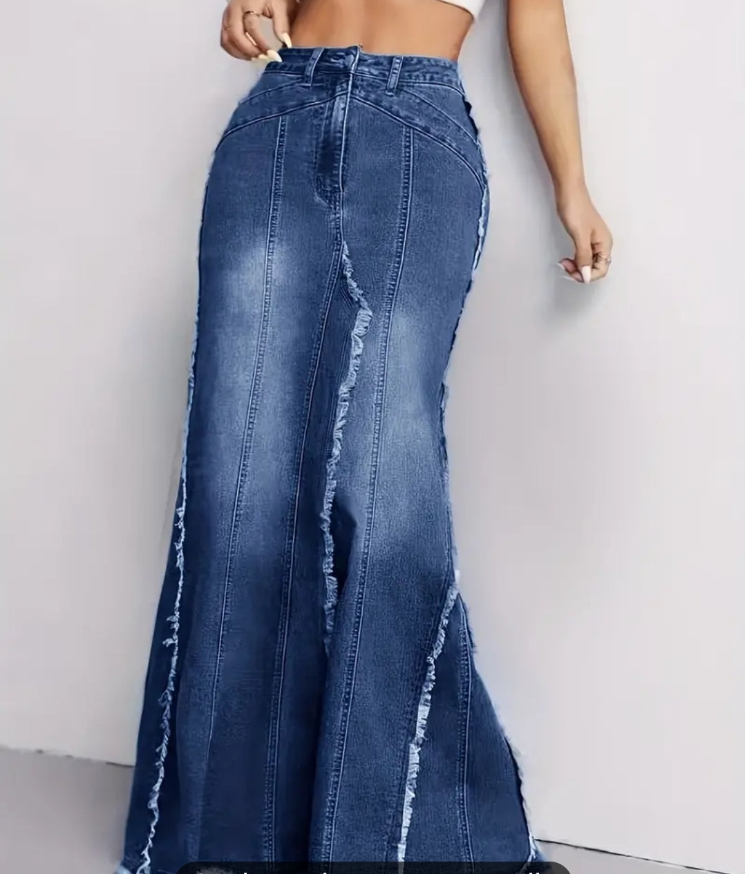 Jupe longue trompette en denim extensible et délavé bleu brut