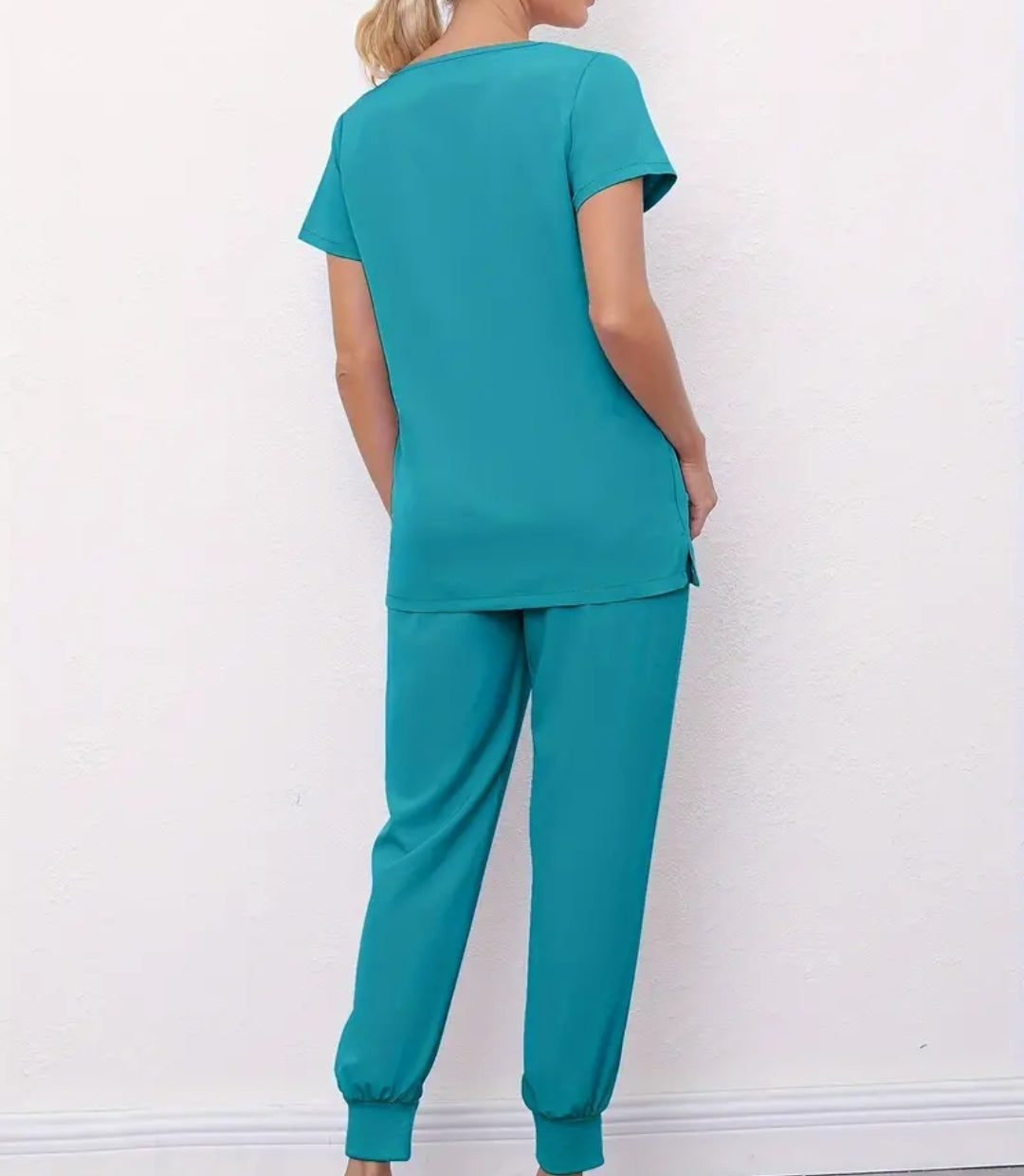 Ensemble deux pièces solides pour l'infirmière, haut à manche courtes à col en V et pantalon de jogging à cordon de serrage, vêtements pour femmes