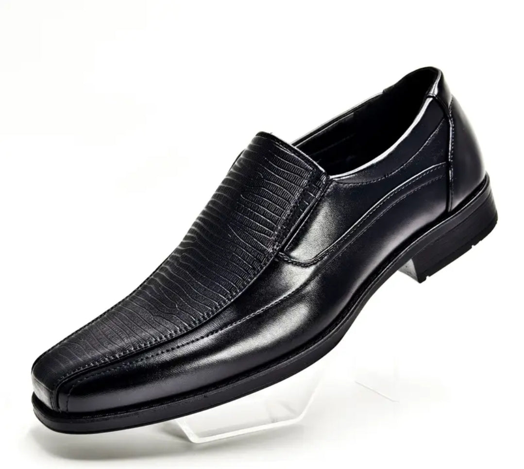 Chaussures de ville vintage pour hommes, facile à enfiler confortable et durable,idéal pour les activités extérieures - CarlastoreChaussures de ville vintage pour hommes, facile à enfiler confortable et durable,idéal pour les activités extérieuresCarlastoreCarlastore