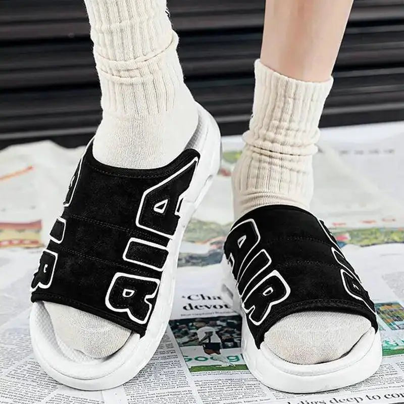 2024 New Couple Shoes Beach Baotou Slippers Fashionable Casual Men and Women - Carlastore2024 New Couple Shoes Beach Baotou Slippers Fashionable Casual Men and WomenCarlastoreCarlastore
