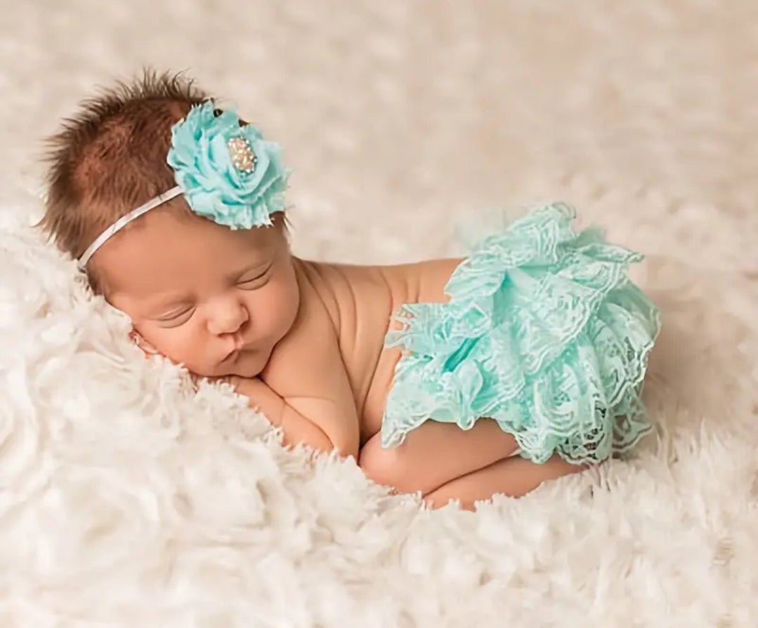 Short adorable à volant en dentelle superposés pour bébé, vêtements pour fillette et bébés pour la photographie - CarlastoreShort adorable à volant en dentelle superposés pour bébé, vêtements pour fillette et bébés pour la photographieCarlastoreCarlastore