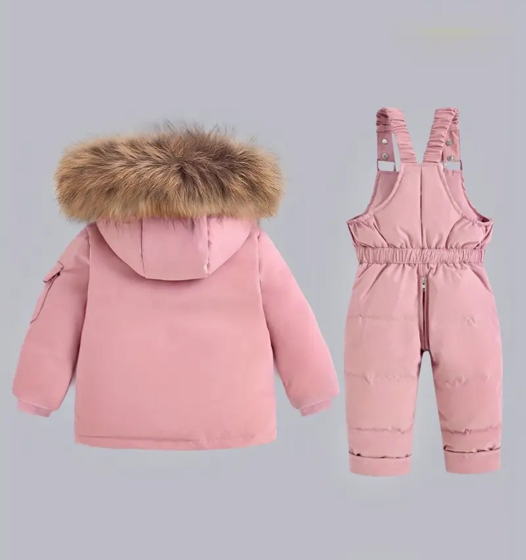 Ensemble chaud et confortable pour garçons, veste à capuchon en duvet de canards blanc à fermeture éclair à manche longue et ensemble de salopette rembourré à fermeture éclair, adapté aux activités de plein air en automne et en hiver - CarlastoreEnsemble chaud et confortable pour garçons, veste à capuchon en duvet de canards blanc à fermeture éclair à manche longue et ensemble de salopette rembourré à fermeture éclair, adapté aux activités de plein air en automne et en hiverCarlastoreCarlastore
