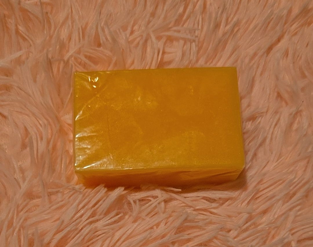 Carlaglow savon carrote extra fort