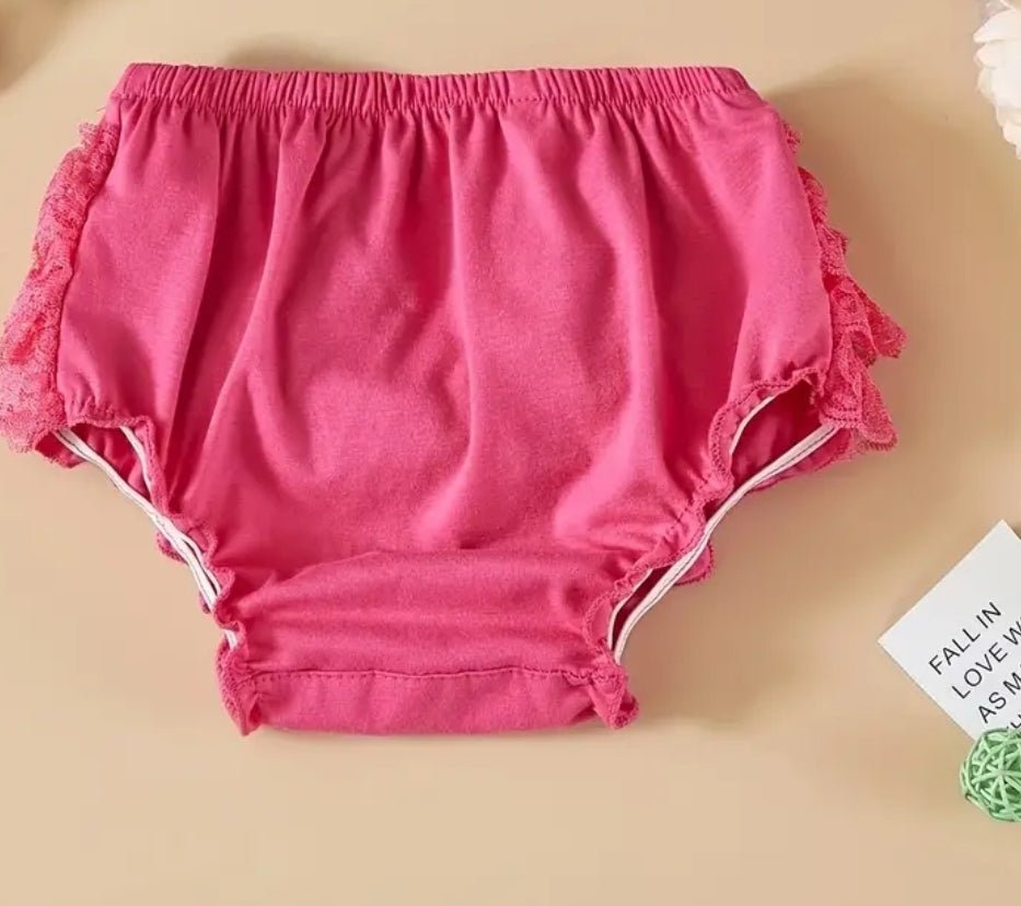 Short adorable à volant en dentelle superposés pour bébé, vêtements pour fillette et bébés pour la photographie - CarlastoreShort adorable à volant en dentelle superposés pour bébé, vêtements pour fillette et bébés pour la photographieCarlastoreCarlastore