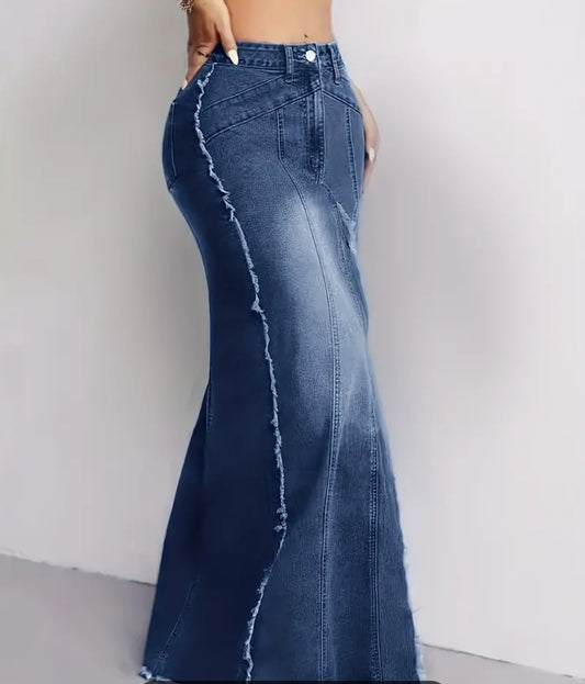 Jupe longue trompette en denim extensible et délavé bleu brut