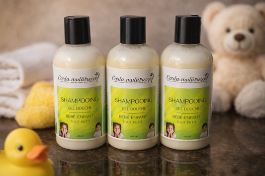 Shampoing Gel douche bébé-enfant 100%bio 250ml à base de l'huile de palme,l'huile de coco,l'huile de jojoba, l'huile de végétal, l'huile olive et l'huile essentielle pas de conservateur. Bon pour les peau sensibles adultes peut utiliser aussi