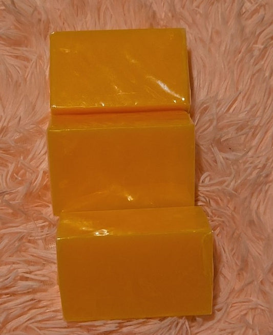 Carlaglow savon extra fort base de carrote 100% naturel