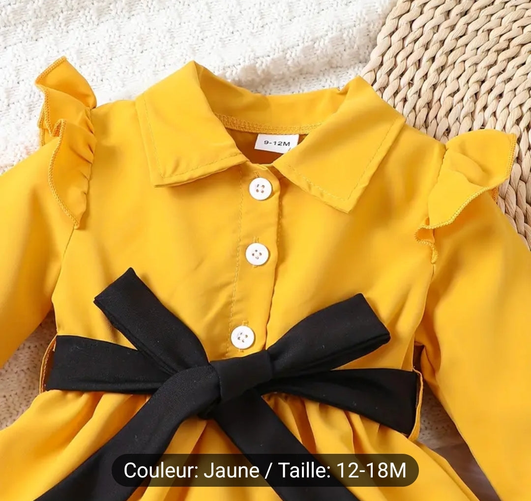 Chemise jaune à manche longues +pantalon noir